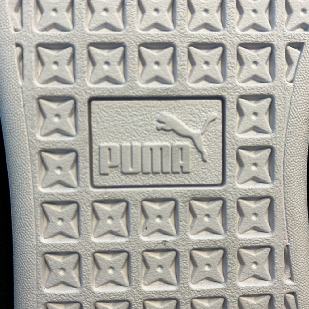 NWOT Puma Women’s soft foam sneakers, size 10, EU 41. - Picture 4 of 5